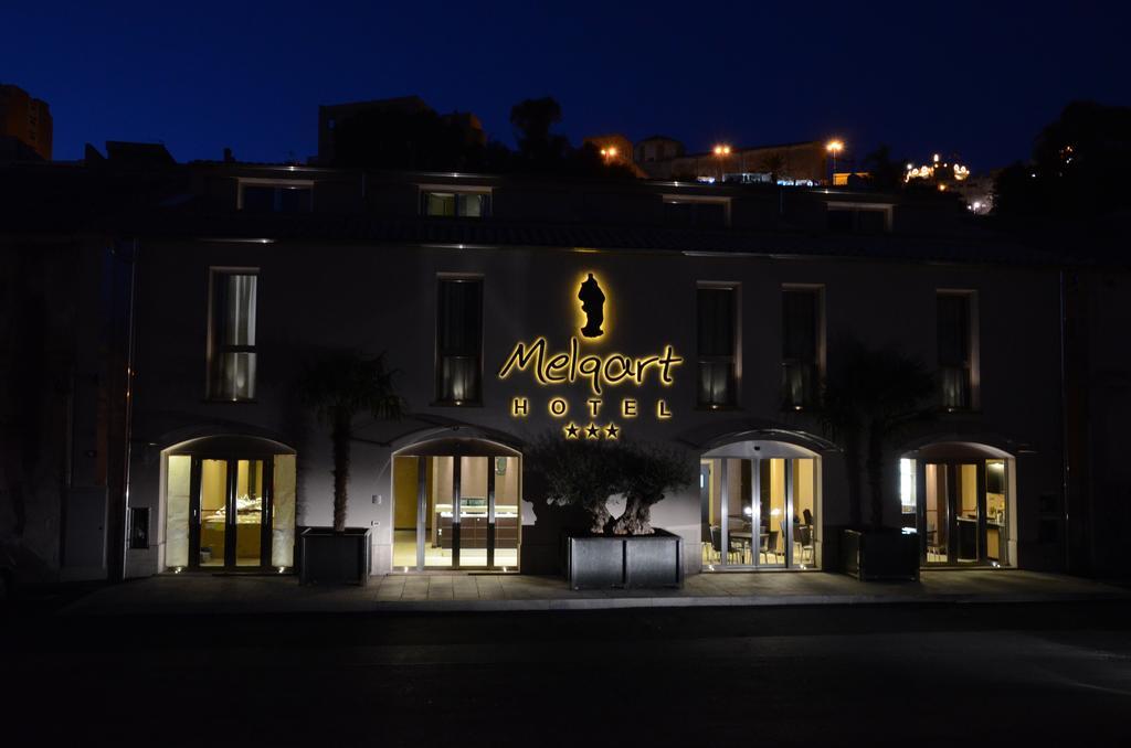 Melqart Hotel Шака Екстериор снимка